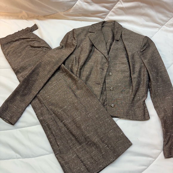 not sure Dresses & Skirts - Vintage Sacony Brown Skirt and blazer Suit set Size 11- 1920s